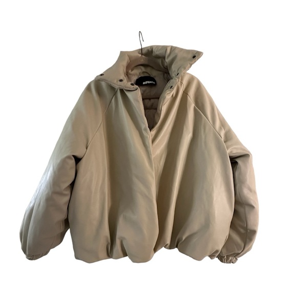 ROTATE SUNDAY Cropped Bomber Jacket in Oyster Gray NWT XS - Picture 3 of 8